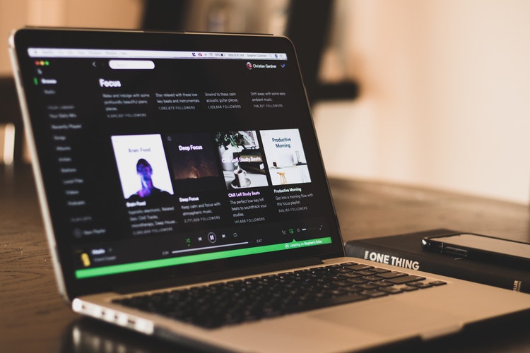 ¿Spotify es una disquera?