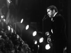 [foto: https://www.facebook.com/GRAMMYS]